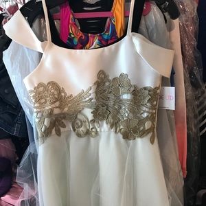 NWT Zoe Ltd, white formal knee length dress